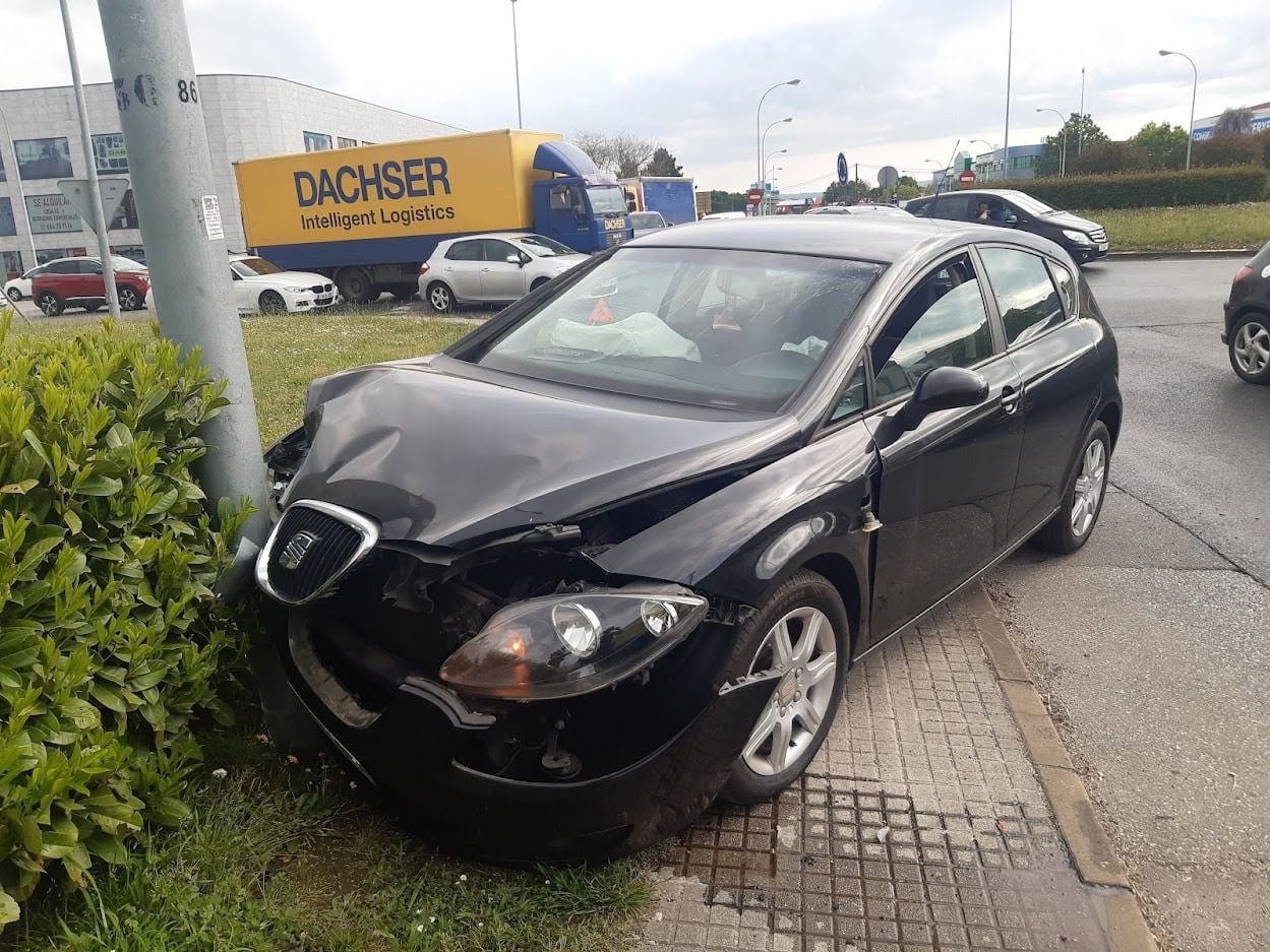 Imagen del vehículo accidentado en Benigno Rivera