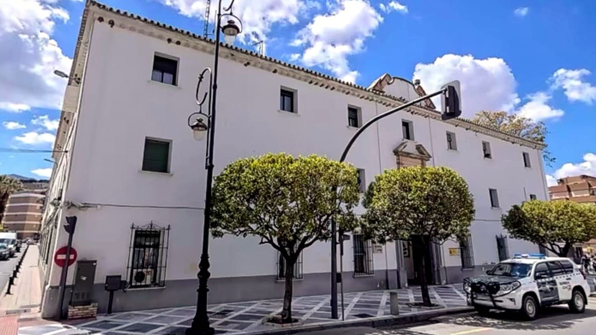 Dos detenidos por vender medicamentos con receta a través de redes sociales