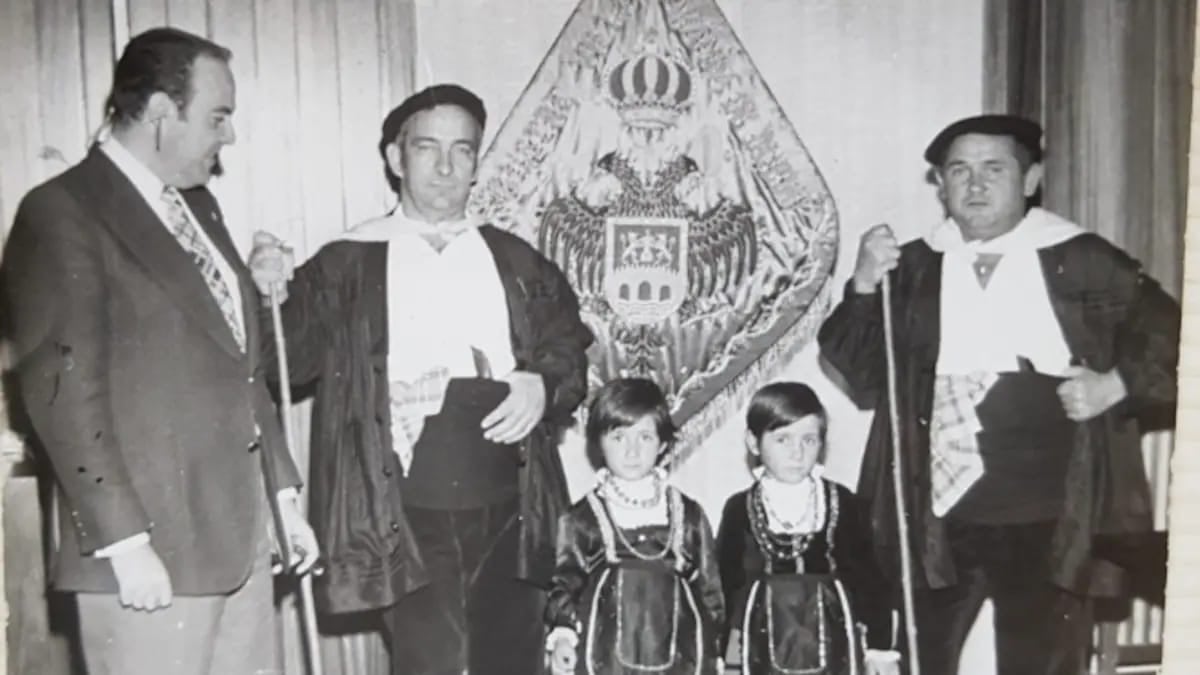 José Luis, llamado por el alcalde de Aranda al ver sus curiosas vestimentas