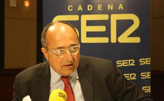 El Síndic Major de la Sindicatura de Comptes, Jaume Amat, als estudis de Ràdio Barcelona