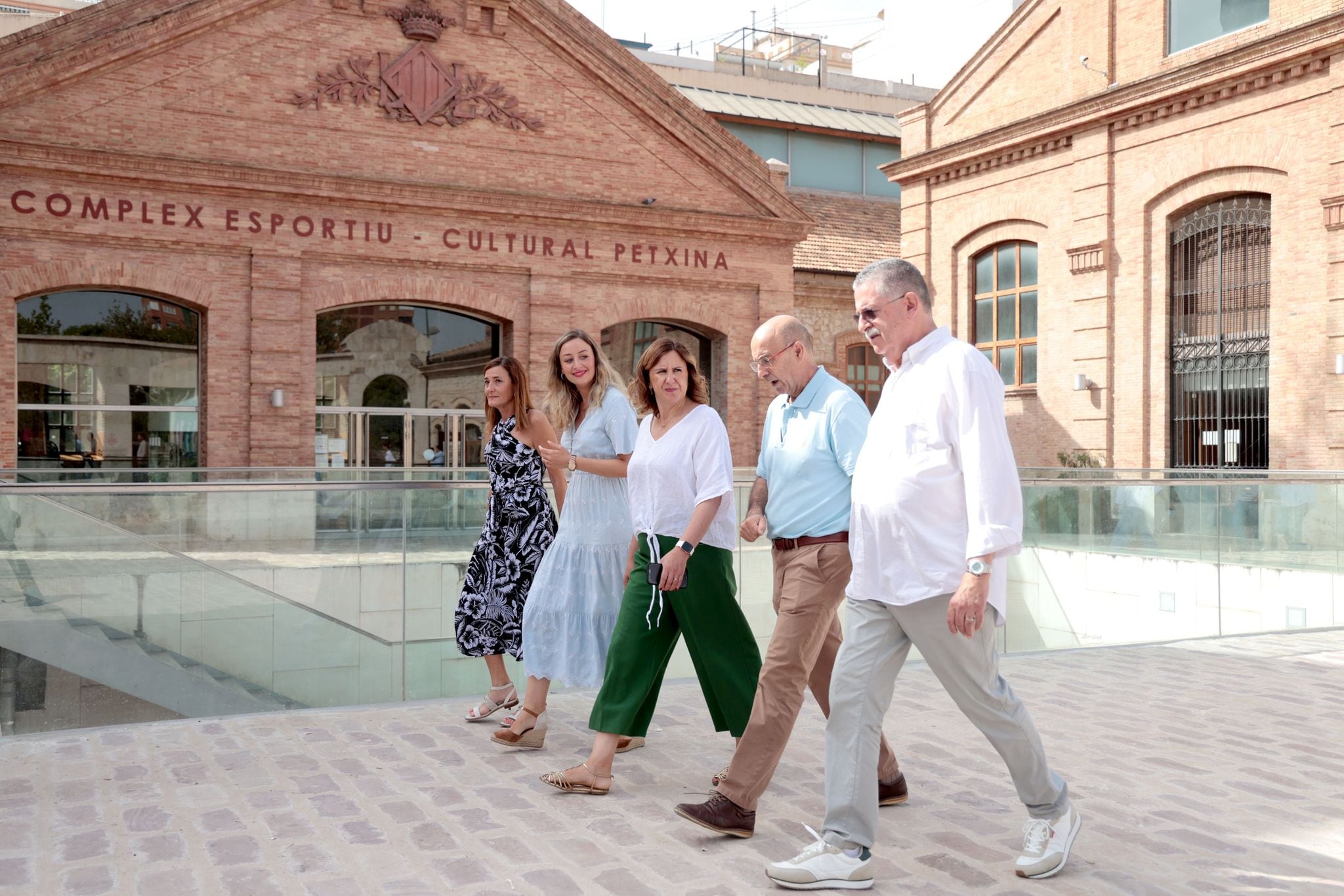 La alcaldesa de València, María José Catalá, ha visitado este lunes el centro deportivo y cultural de La Petxina.