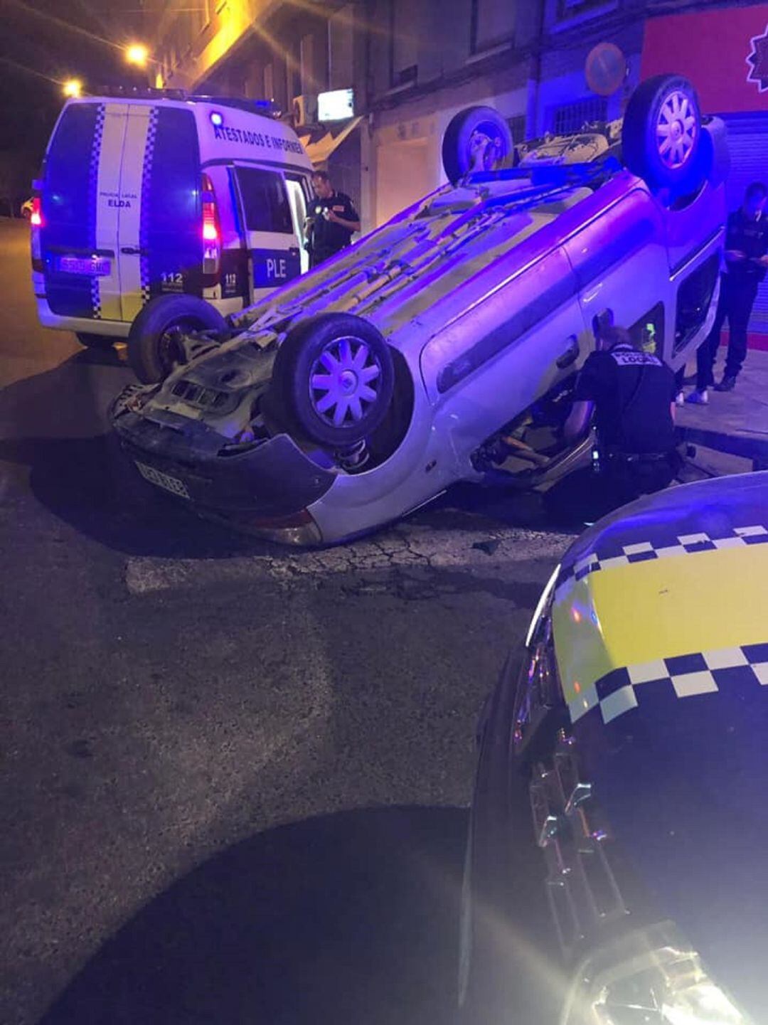 Accidente ocasionado este fin de semana con una furgoneta donde sus ocupantes salieron ilesos