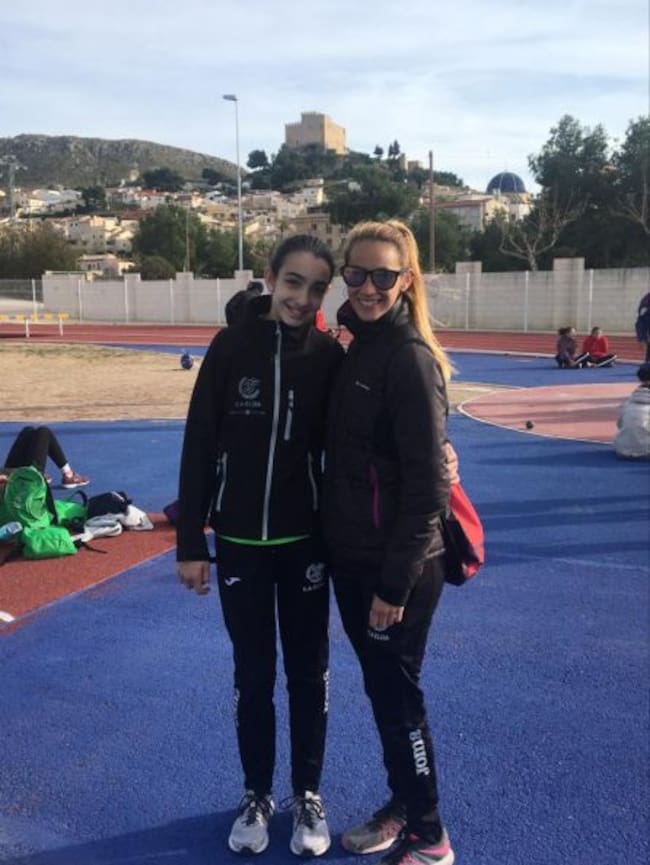 Gabriela con su entrenador Paula