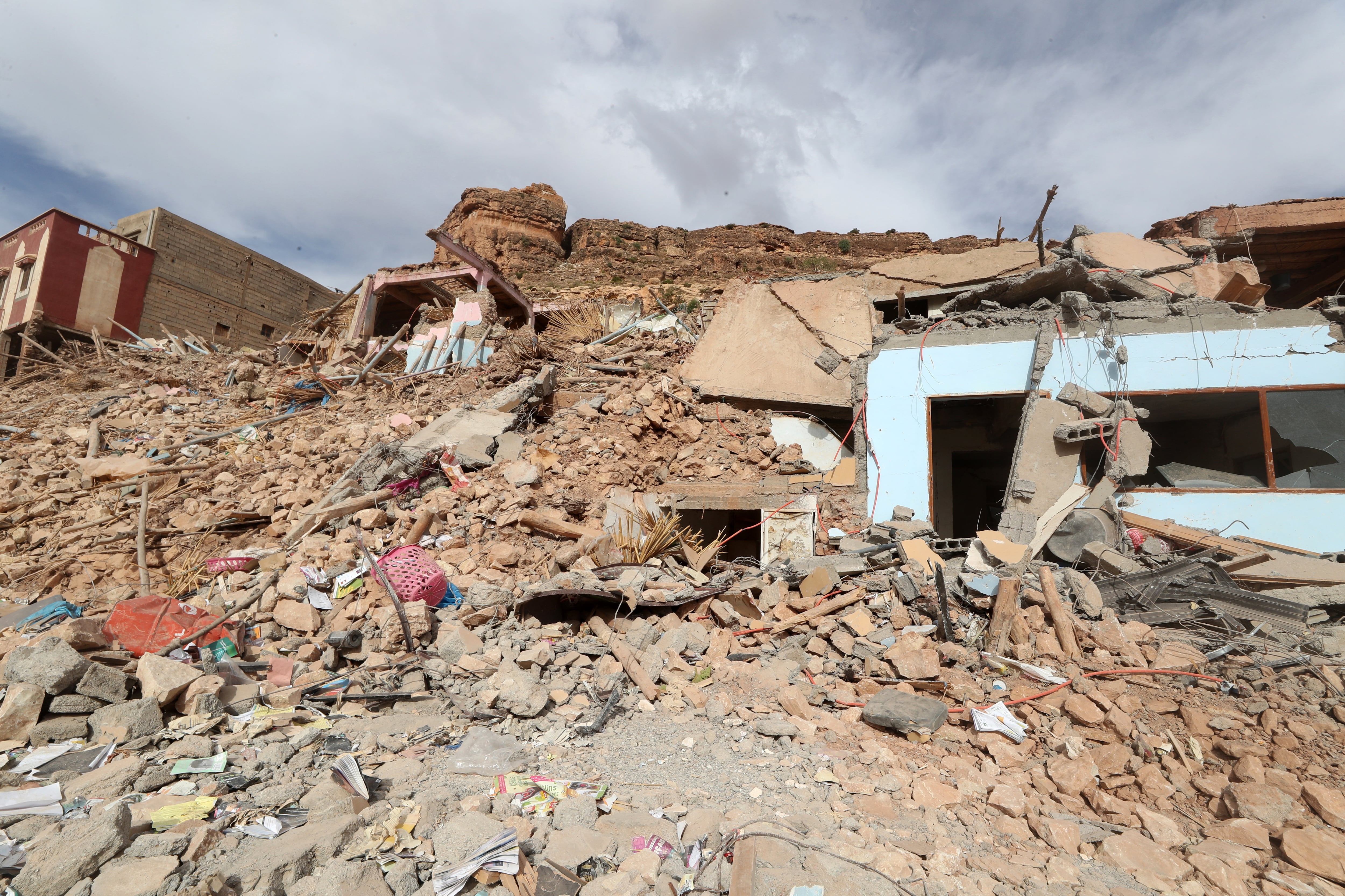 Imi N&#039;tala (Morocco), 14/09/2023.- Rubble from damaged buildings following a powerful earthquake in Imi N&#039;Tala village near Amizmiz, Morocco, 14 September 2023. A magnitude 6.8 earthquake that struck central Morocco late 08 September has killed nearly 3,000 people and damaged buildings from villages and towns in the Atlas Mountains to Marrakech, according to a report released by the country&#039;s Interior Ministry. (Terremoto/sismo, Marruecos) EFE/EPA/MOHAMED MESSARA
