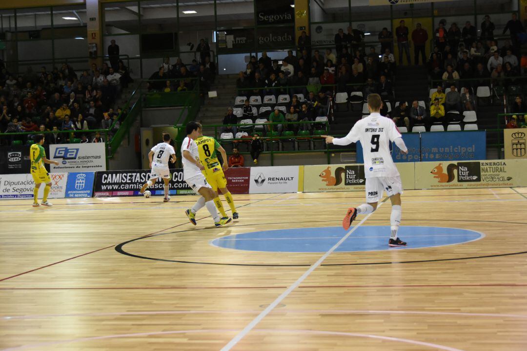 Derrota 1-3 ante Jaén