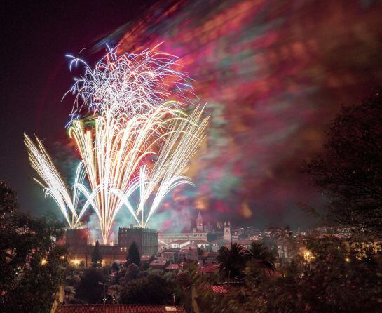 Espectacular foto de los fuegos, tomada desde la Alameda