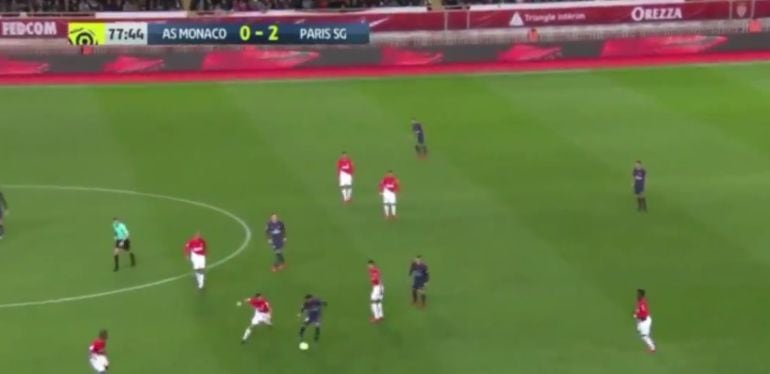 Neymar le hizo un caño espectacular a Moutinho