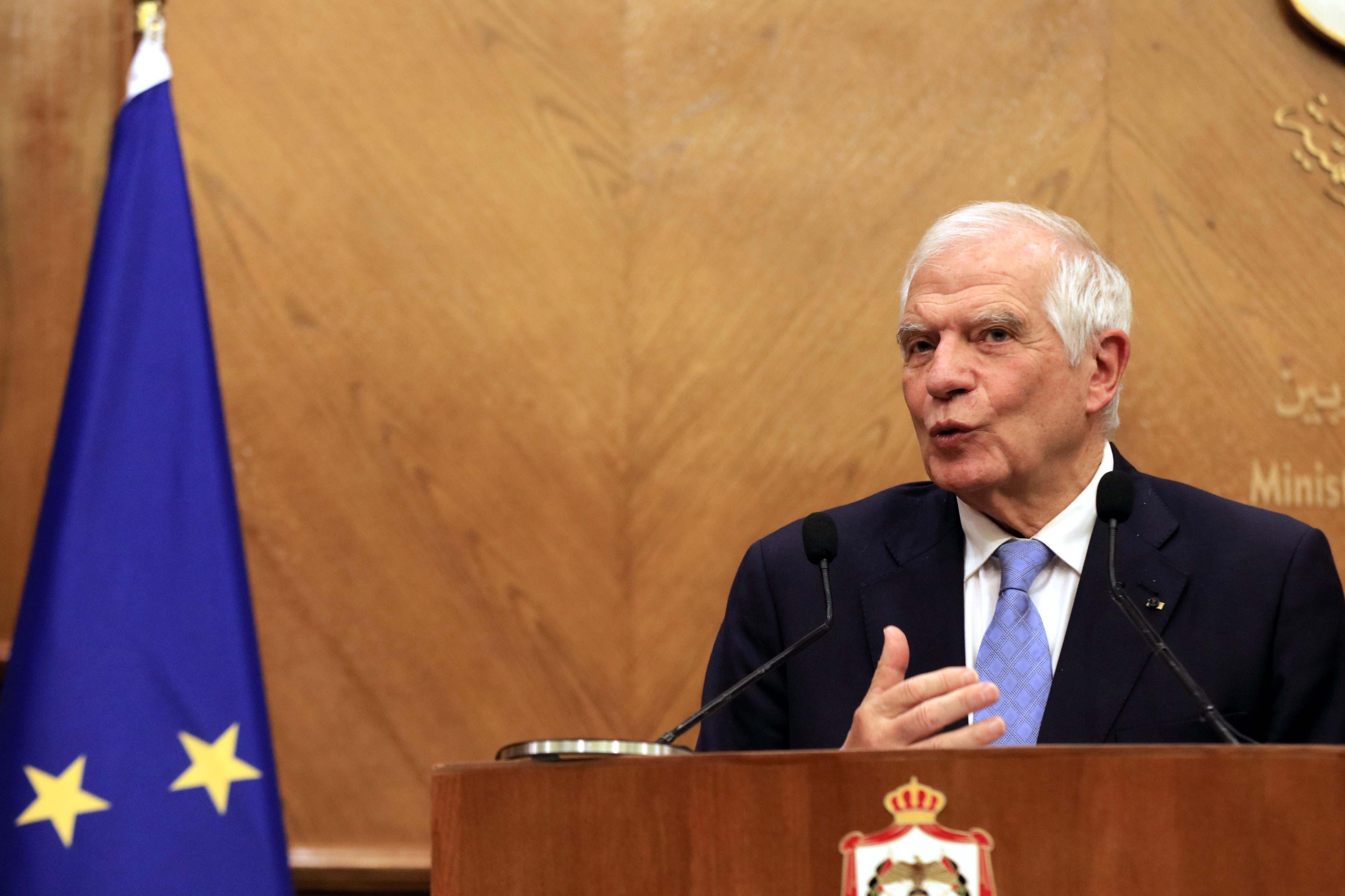 Amman (Jordan), 21/11/2024.- European Union High Representative for Foreign Affairs and Security Policy Josep Borrell speaks during a press conference with Jordan&#039;s foreign minister in Amman, Jordan, 21 November 2024. Borrell is on a five-day tour in the Middle East during which he will visit Jordan, Cyprus and Lebanon. (Chipre, Jordania, Líbano) EFE/EPA/MOHAMED ALI
