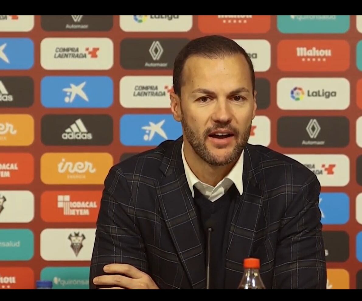 Víctor Varela, durante la rueda de prensa