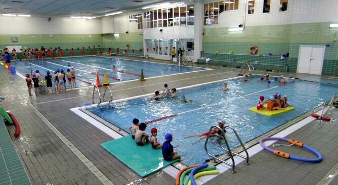 Han transcurrido veinte años desde la última remodelación en el polideportivo de Bidebieta