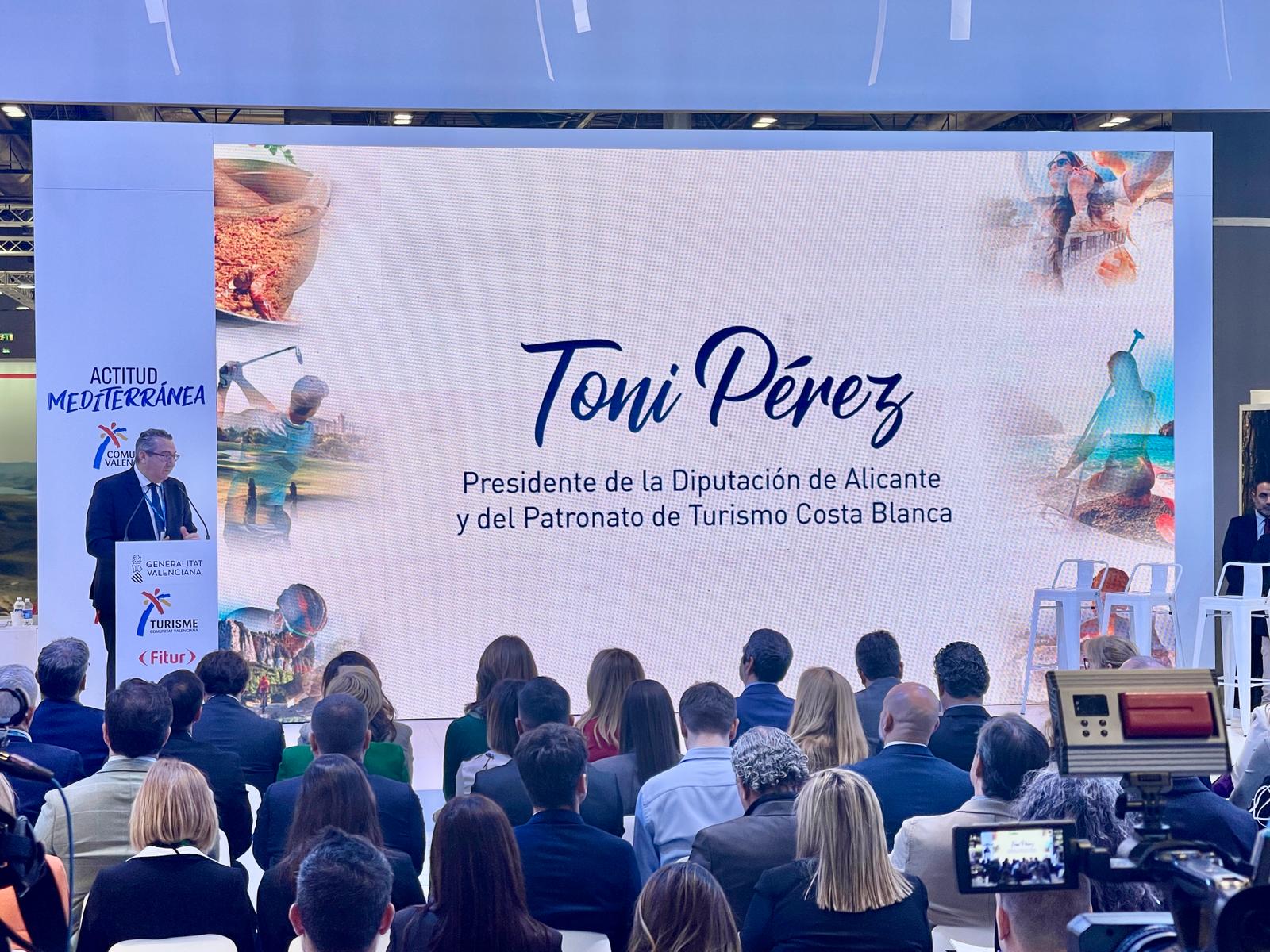 Toni Pérez, presidente de la Diputación de Alicante, en la presentación del Patronato de Turismo Costa Blanca en Fitur