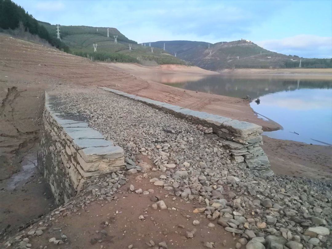 El antiguo puente de la línea de MSP, a la vista