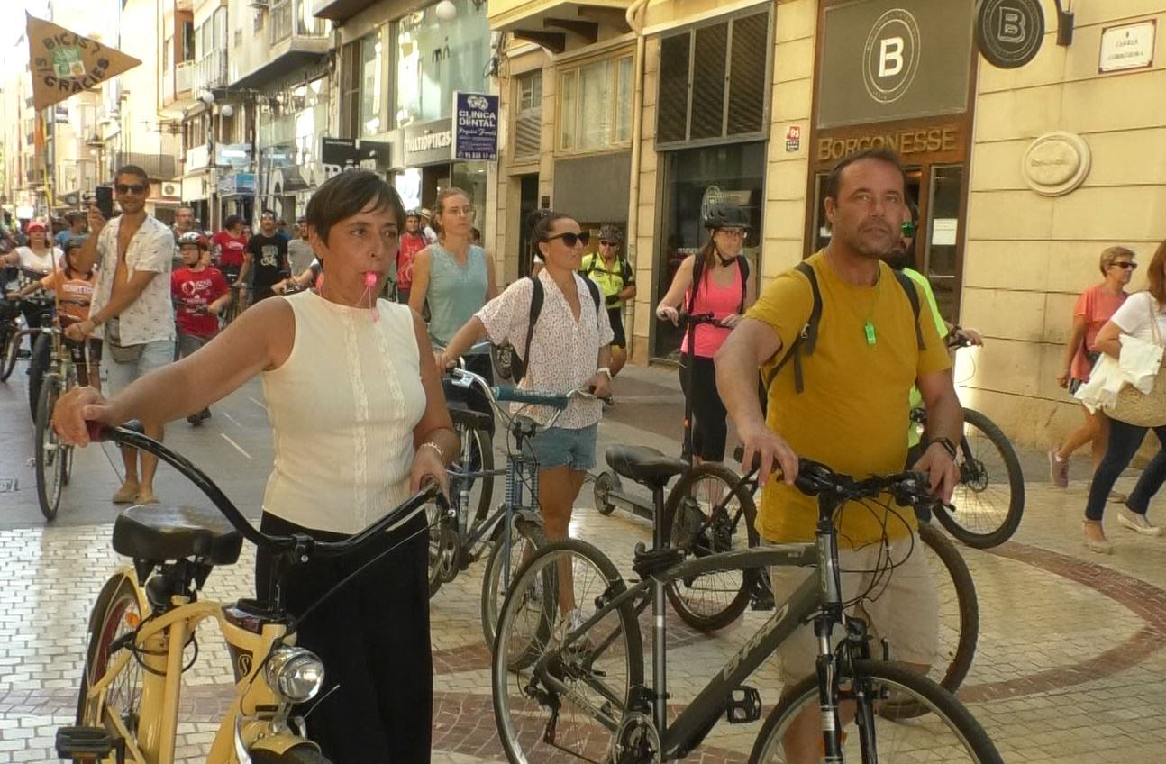 Bicimanifestación por las calles de Elche