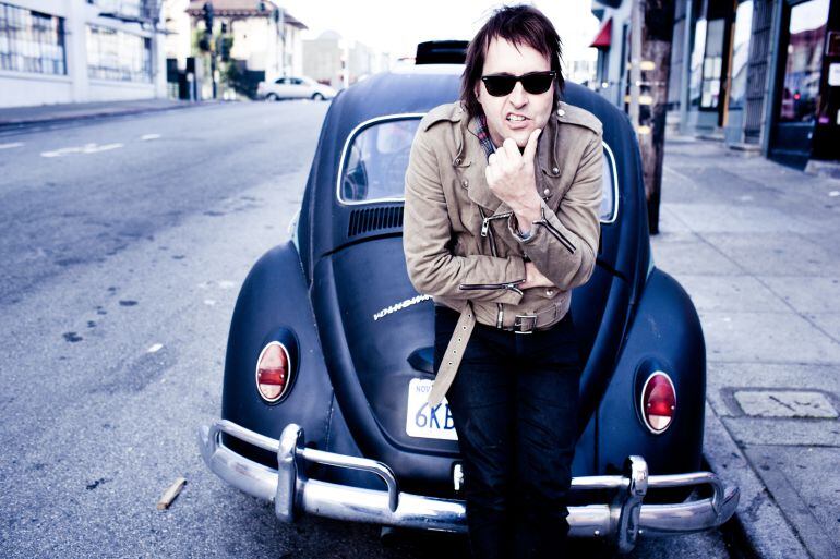 El músico estadounidense Chuck Prophet en una imagen promocional