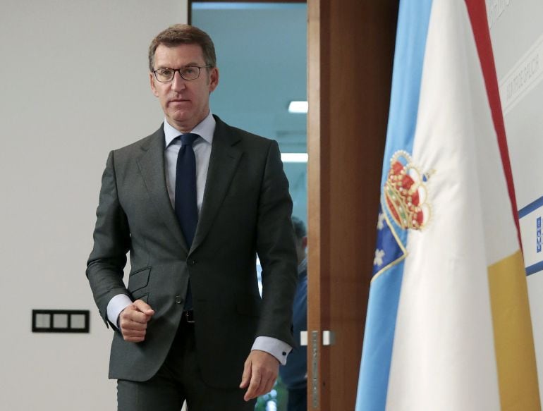 El presidente de la Xunta, Alberto Núñez Feijóo, al comienzo de la rueda de prensa ofrecida para informar de los acuerdos tomados en la sesión semanal de su equipo de gobierno