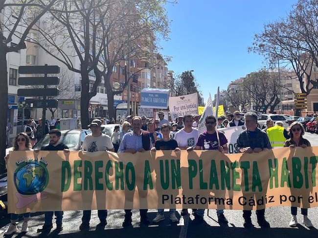 Imágenes de la triple manifestación de Cádiz en defensa de lo público