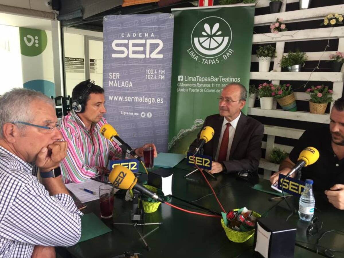 El alcalde habla del Málaga y su relación con el jeque
