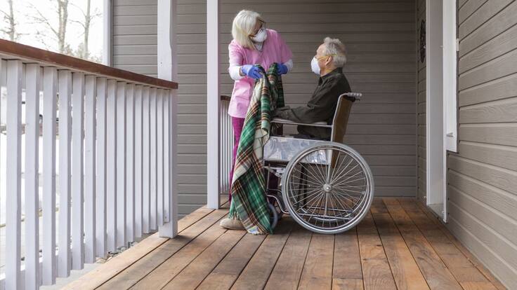 Entrevista a Miquel Martorell y Rosario Rives, plataforma en defensa Ley Dependencia, en Hoy por hoy Alicante (14-12-20)(2020-12-14)