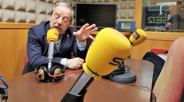 El alcalde de Oviedo, en los estudios de Radio Asturias- SER