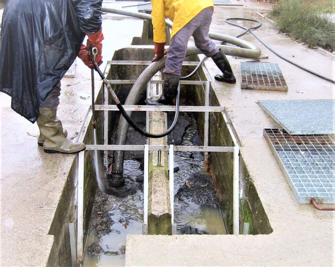 96 fosas sépticas de 54 localidades de la provincia se limpiarán gracias a la Diputación