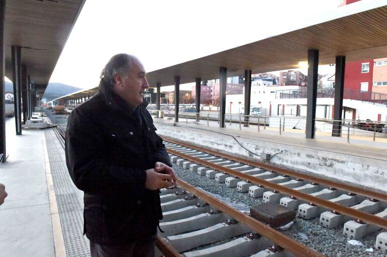 El alcalde de Algeciras, José Ignacio Landaluce, visita las obras de la estación de Renfe