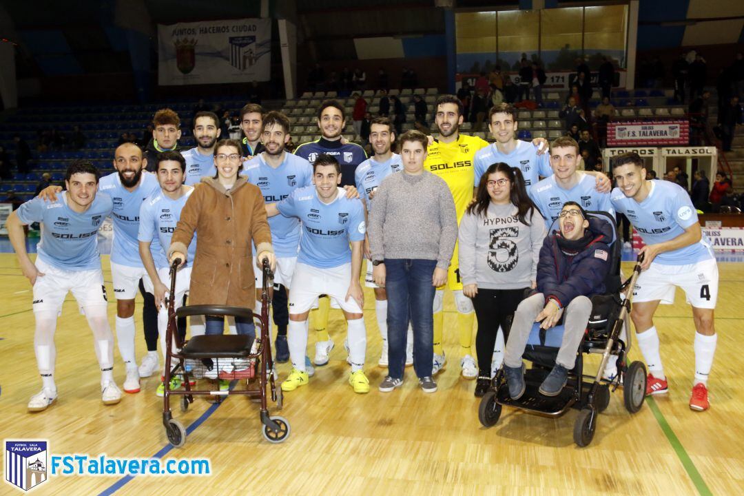 APACE fue la protagonista en los prolegómenos del partido entre los talaveranos y el Noia