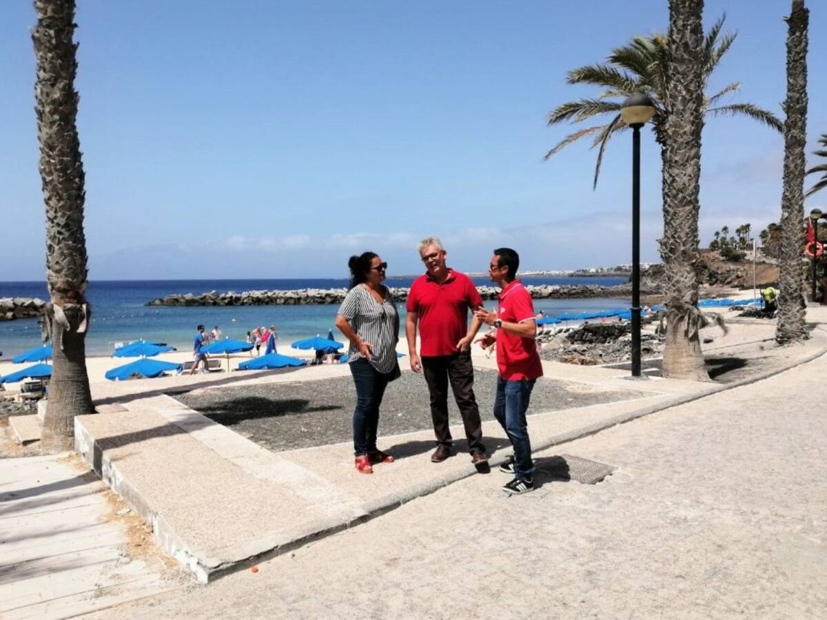 Playa Flamingo vuelve a abrir tras superar las pruebas de Salud Pública