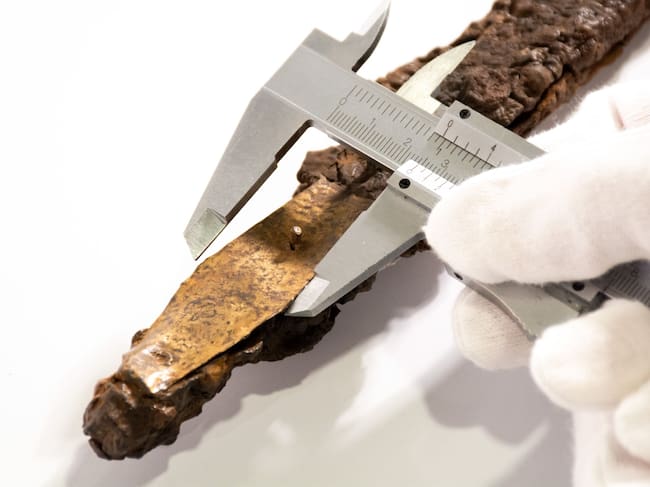 El Servicio de Arqueología del Ayuntamiento de València cataloga como islámica una espada encontrada en 1994 en Ciutat Vella