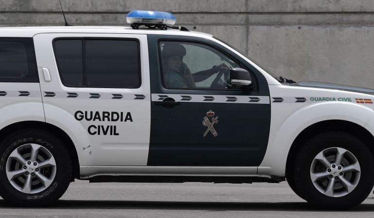 Los agentes encontraron los vehículos en un terreno de la provincia de Toledo