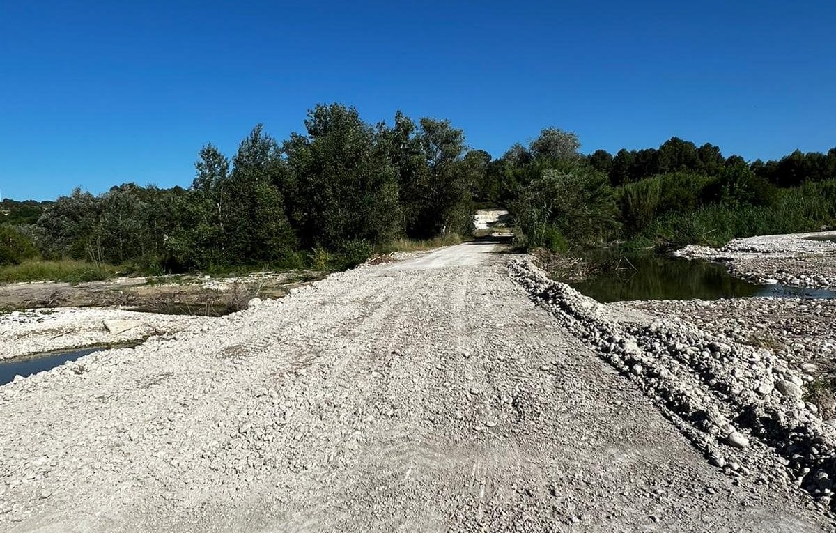 La Diputación ha concedido una ayuda de 2.999 euros para la reapertura y viabilidad del camino entre Alcosser y Benimarfull (ahora con una solución provisional) que resultó afectado en las lluvias del pasado mes de marzo.