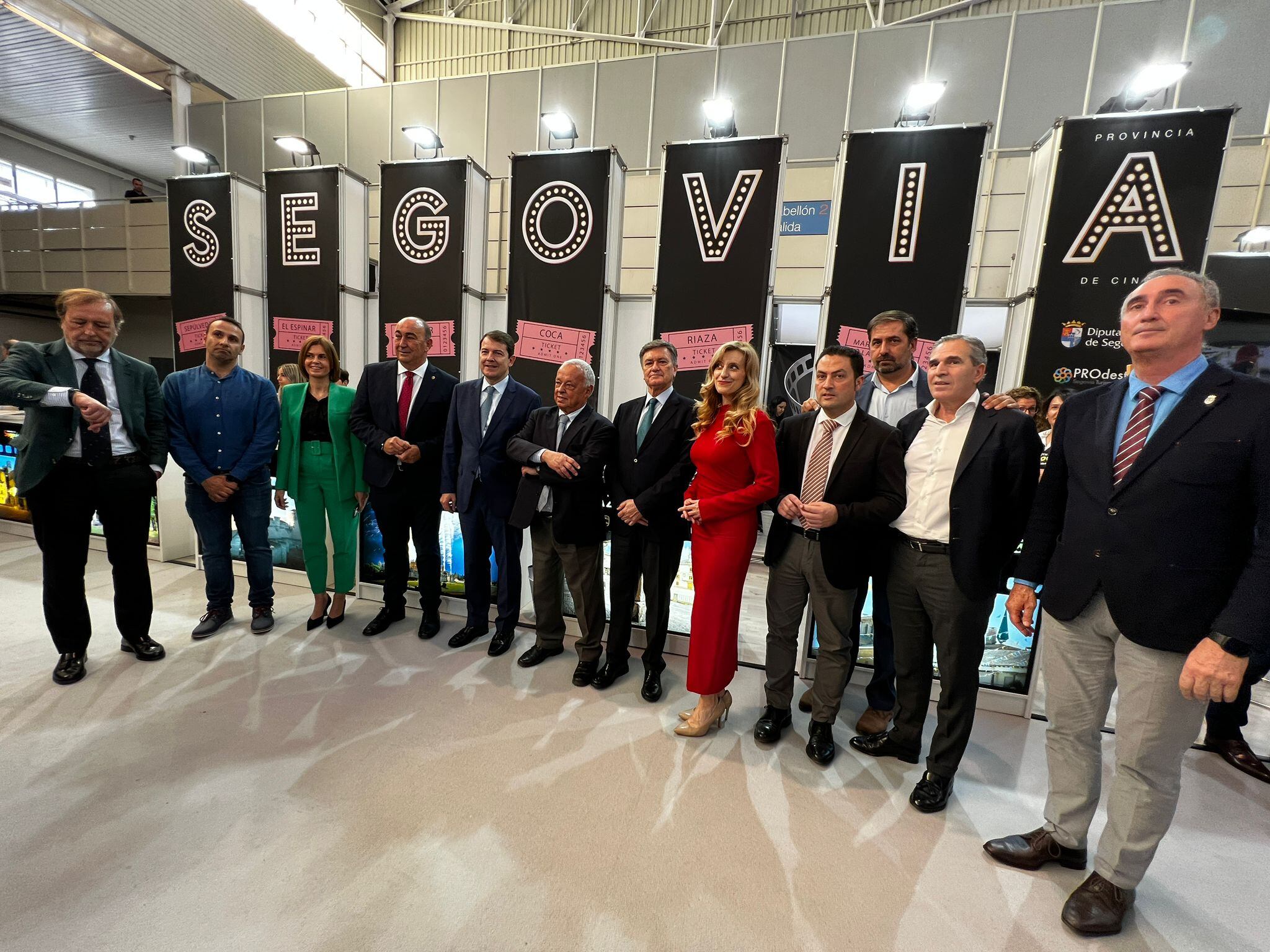 Visita de las autoridades al stand de la Diputación de Segovia en Intur