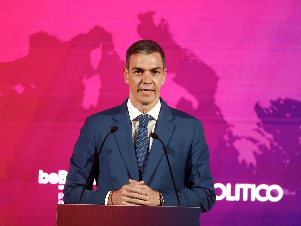 Sánchez defiende la regularización de migrantes como "un acto de normalización" para "hacer de España un país mejor"