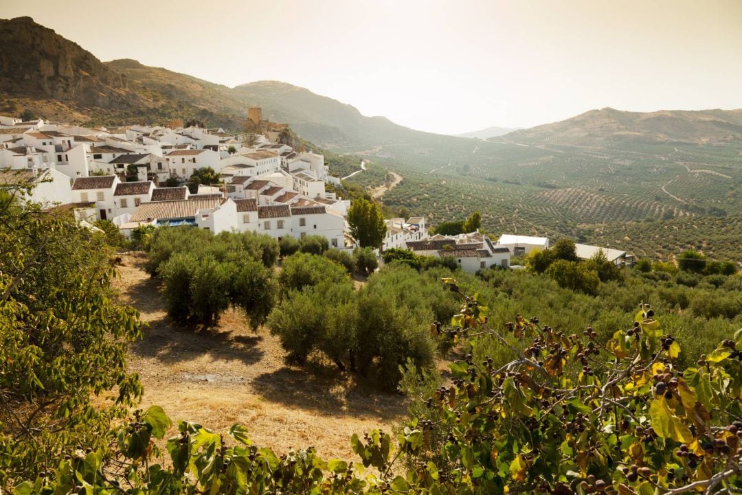 Vista de Zuheros (Córdoba). PINCHA SOBRE LA FOTO PARA VOTAR.