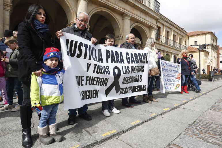 Movilización en León a favor de la prisión permanente revisable