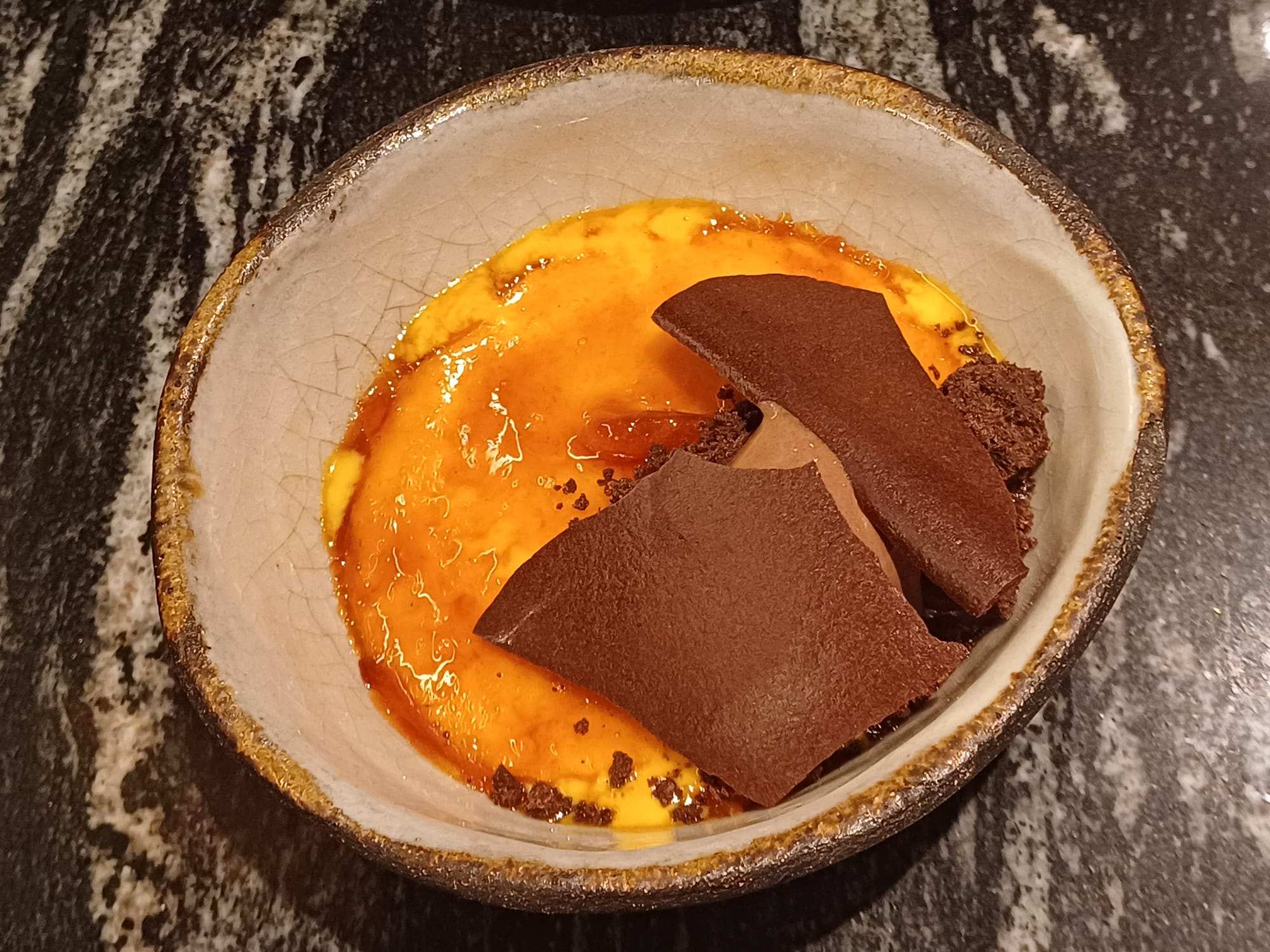 Crema catalana de calabaza asada con cacao y chocolate (Virens).