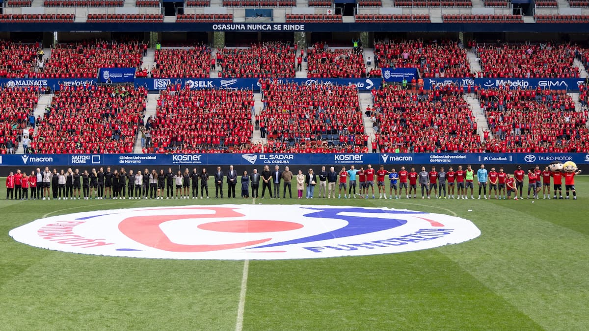 6.000 niños y niñas insuflan ánimos a Osasuna antes de recibir al Barça