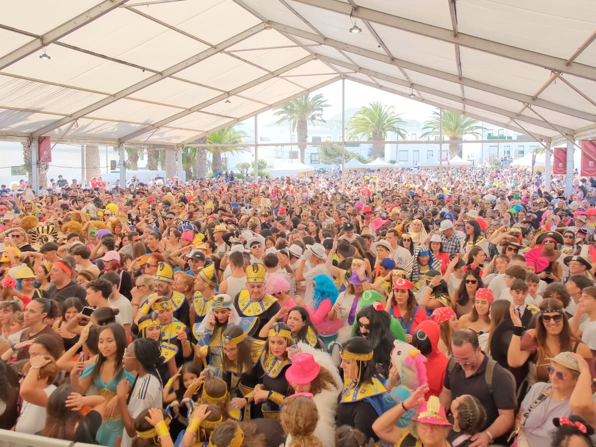 El espíritu del antiguo Egipto convierte el carnaval de día de San Bartolomé en una gran fiesta popular para todas las edades