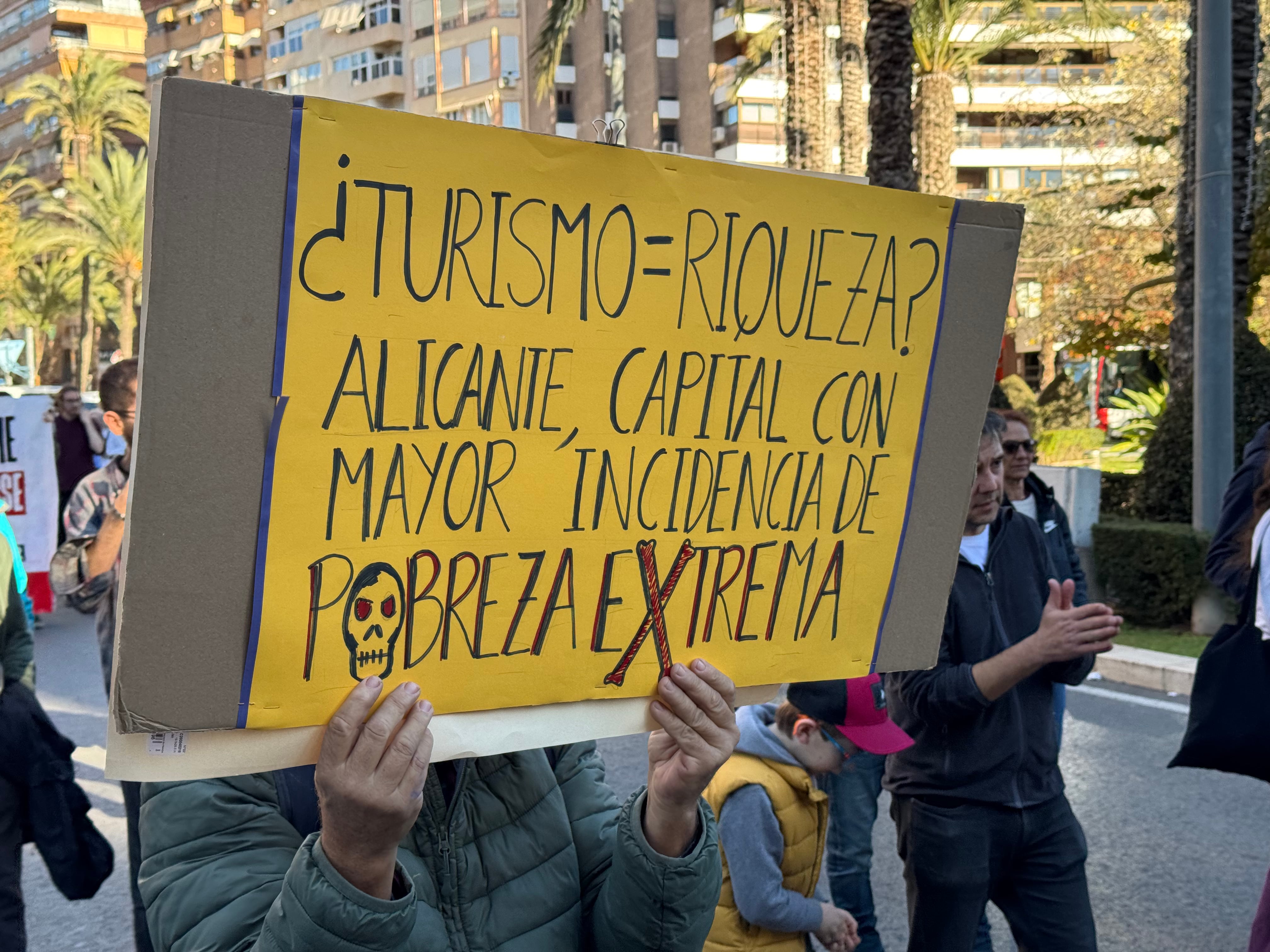 Manifestación contra la turistificación celebrada este domingo en Alicante. Foto: Daniel Rodríguez