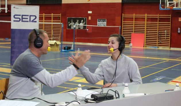 Manu Carreño y Carolina Marín al término de la entrevista 