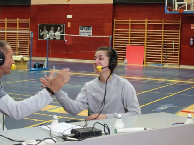 Manu Carreño y Carolina Marín al término de la entrevista