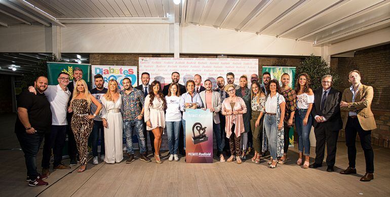 Foto de familia de la presentación de la cuarta edición de los Premios Radiolé 