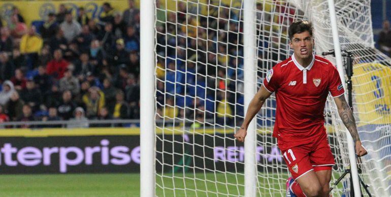 Correa celebra el gol