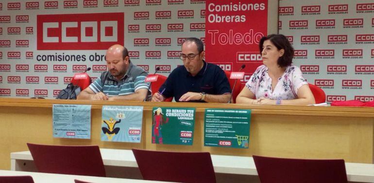 Representanets de CCOO-Castilla-La Mancha presentando dos nuevas campañas