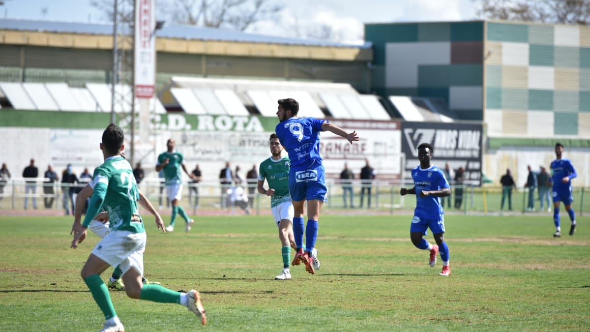 (0-0) El Xerez CD mereció más en el Navarro Flores