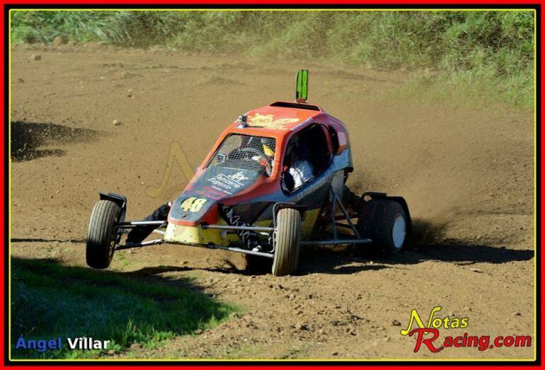 Uno de los participantes en este campeonato gallego de RallyMix