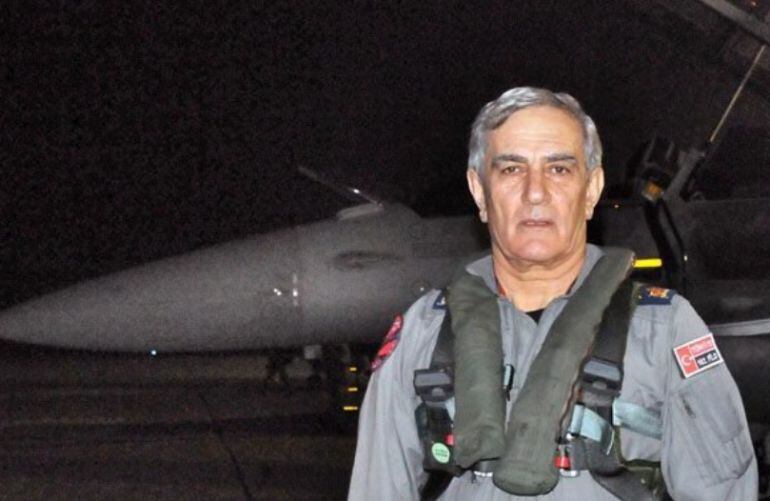 Akin Öztürk,ex jefe de la Fuerza Aérea de Turquía