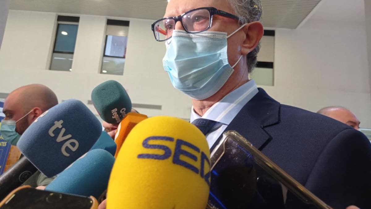 Juan José Pedreño: "Seguimos planificando nuevas actuaciones para abrir consultas por las tardes y que se reduzca la demora"