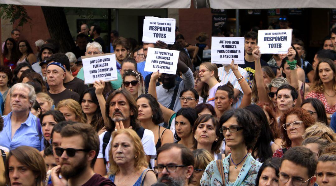 Imatge de la concentració en rebuig de les violències masclistes