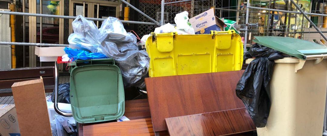 Basura acumulada en las calles de A Coruña