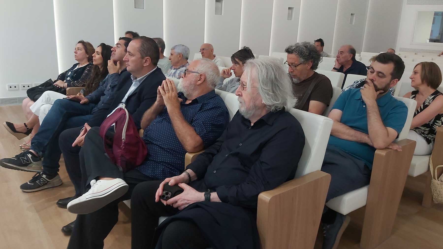 El mateix artista Antoni Miró ha estat present en la presentació d'aquesta didàctica sobre la seua obra i la seua trajectòria